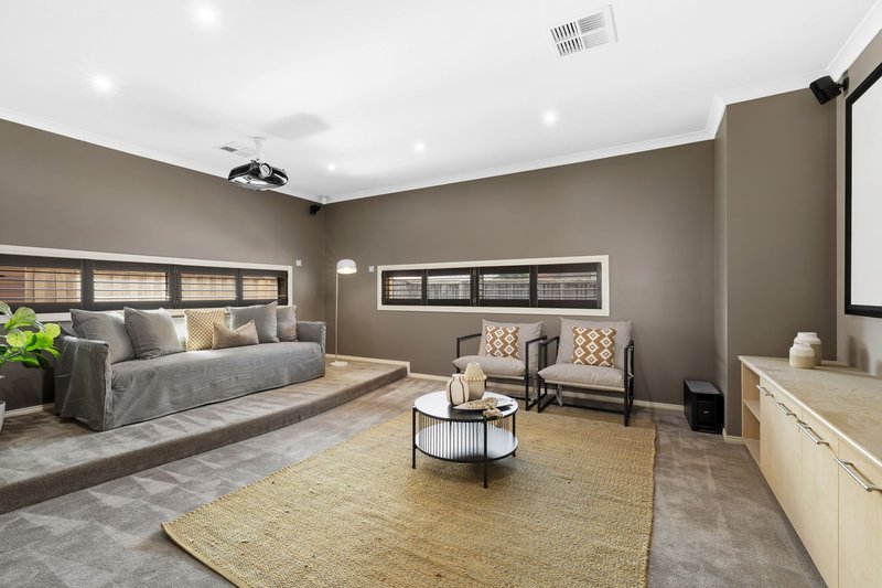 Photo - 8 Abercrombie Grove, Epping VIC 3076 - Image 8