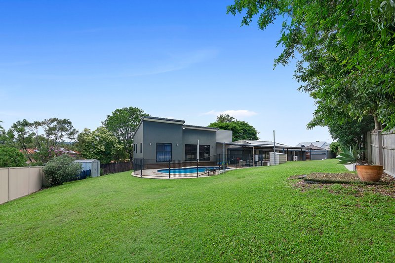 8 Aberdeen Court, Highland Park QLD 4211