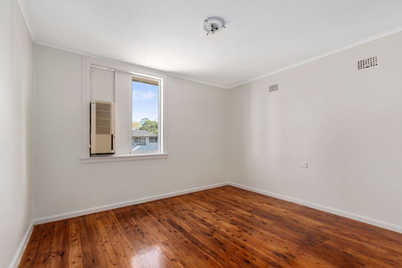 Photo - 8 Aberdeen Road, Busby NSW 2168 - Image 4