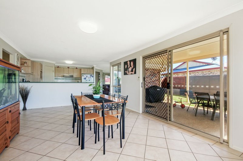 Photo - 8 Abernant Court, Dakabin QLD 4503 - Image 8