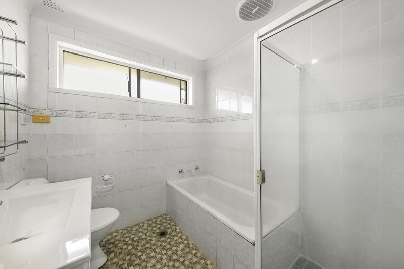 Photo - 8 Adrian Pl , Greystanes NSW 2145 - Image 4