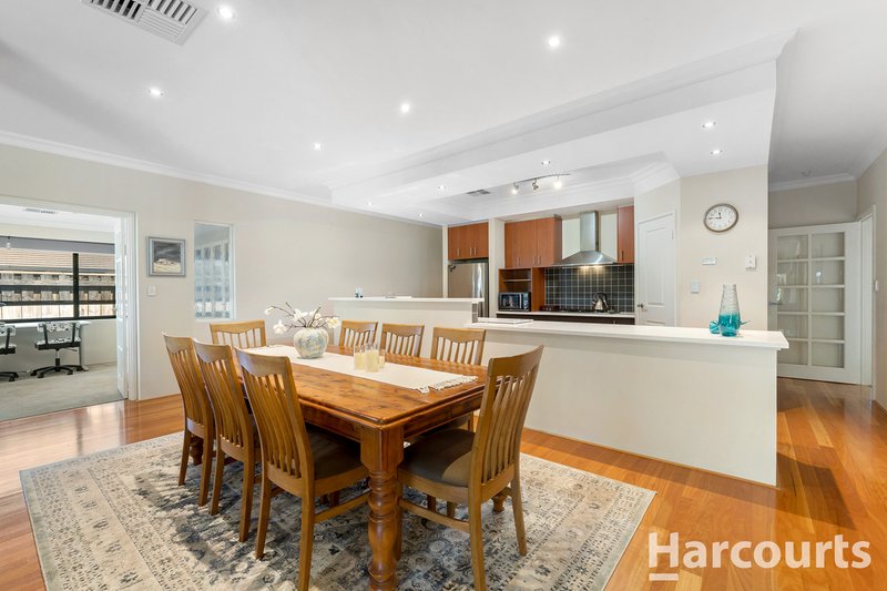 Photo - 8 Adriana Way, Halls Head WA 6210 - Image 11