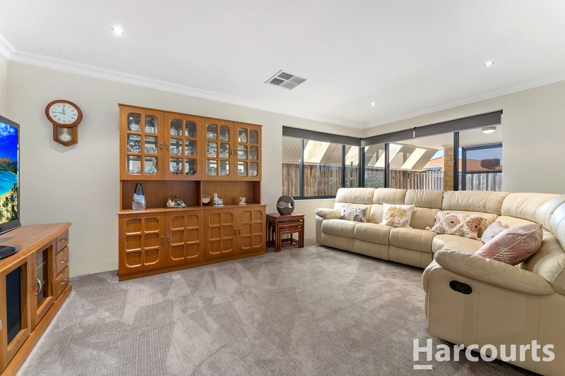 Photo - 8 Adriana Way, Halls Head WA 6210 - Image 13