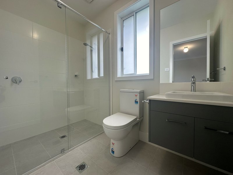 Photo - 8 Agnes Place, Thirlmere NSW 2572 - Image 4