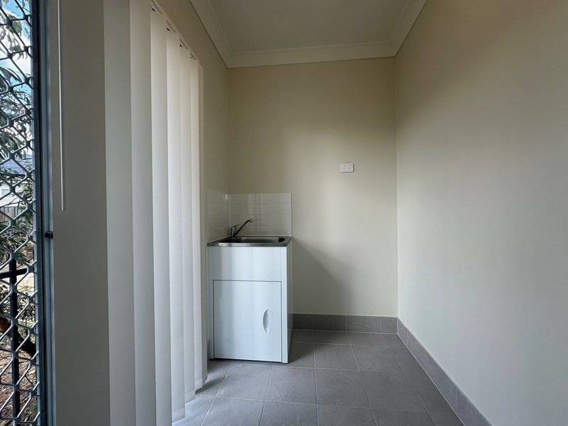 Photo - 8 Agnes Place, Thirlmere NSW 2572 - Image 6