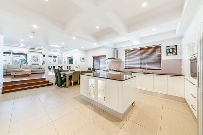 Photo - 8 Aiken Road, West Pennant Hills NSW 2125 - Image 2