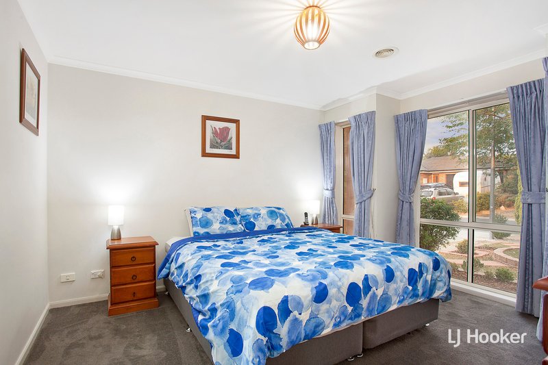 Photo - 8 Akubra Place, Dunlop ACT 2615 - Image 5