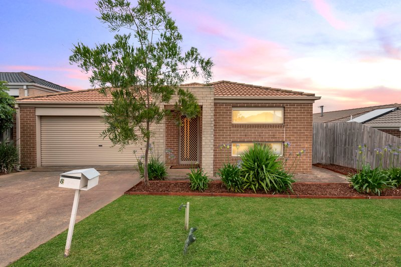 8 Alapont Close, Pakenham VIC 3810