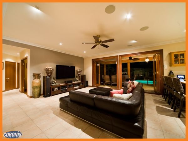 Photo - 8 Alba Place, Bridgeman Downs QLD 4035 - Image 3