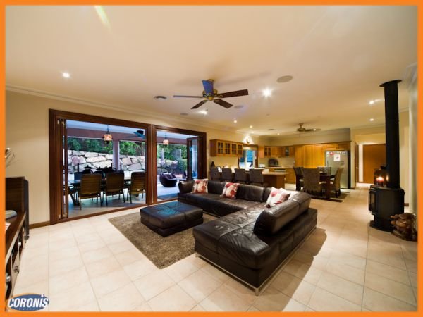 Photo - 8 Alba Place, Bridgeman Downs QLD 4035 - Image 8