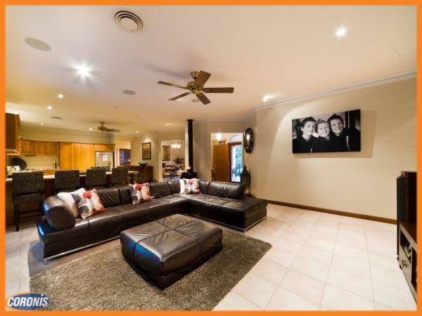 Photo - 8 Alba Place, Bridgeman Downs QLD 4035 - Image 9