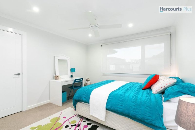 Photo - 8 Albatross Walk, Hallett Cove SA 5158 - Image 20