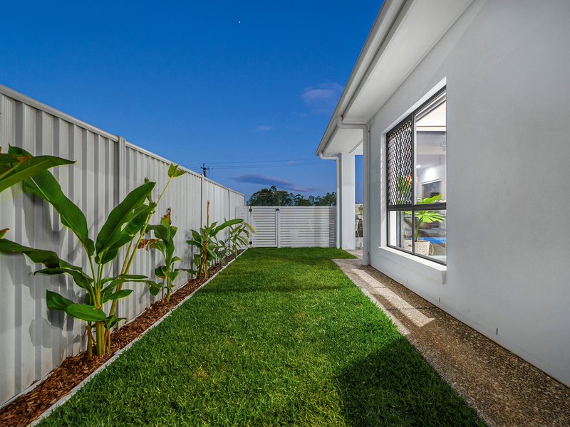 Photo - 8 Aldritt Place, Bridgeman Downs QLD 4035 - Image 4