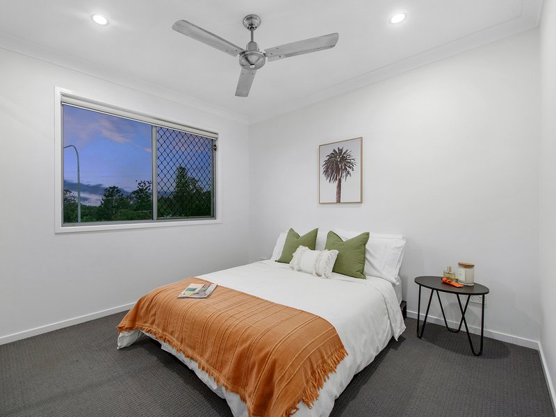 Photo - 8 Aldritt Place, Bridgeman Downs QLD 4035 - Image 13