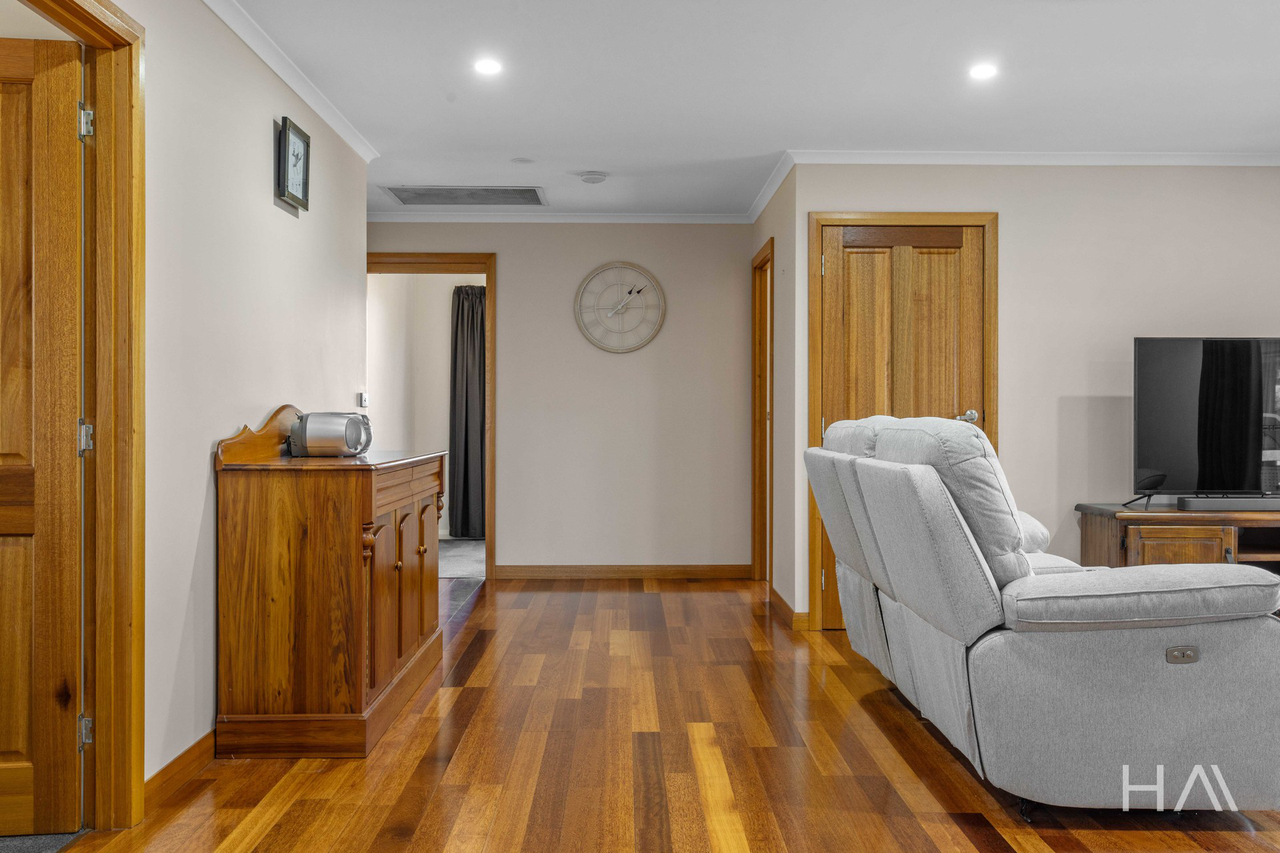 8 Alison Court, Westbury, TAS 7303 - Image 9