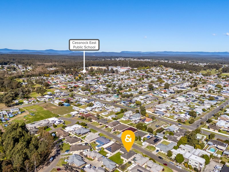 Photo - 8 Alpine Avenue, Cessnock NSW 2325 - Image 16