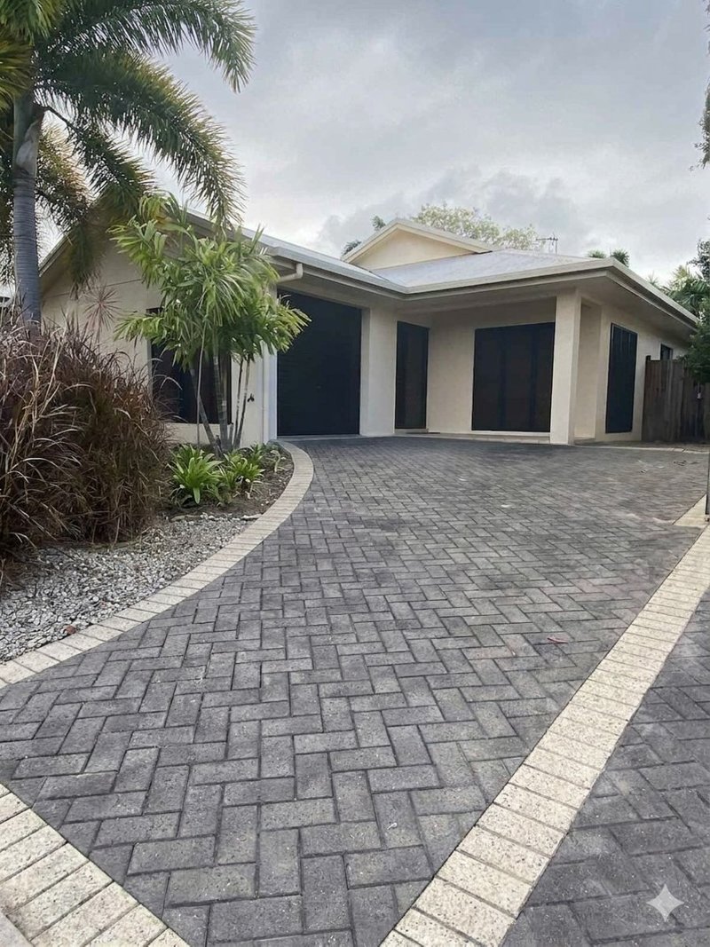 Photo - 8 Alva Close, Kewarra Beach QLD 4879 - Image 1