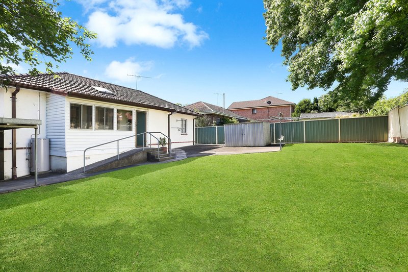 Photo - 8 Amaroo Avenue, Strathfield NSW 2135 - Image 9