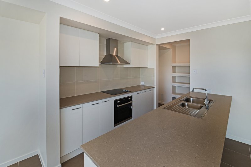 Photo - 8 Amber Place, Palmview QLD 4553 - Image 5