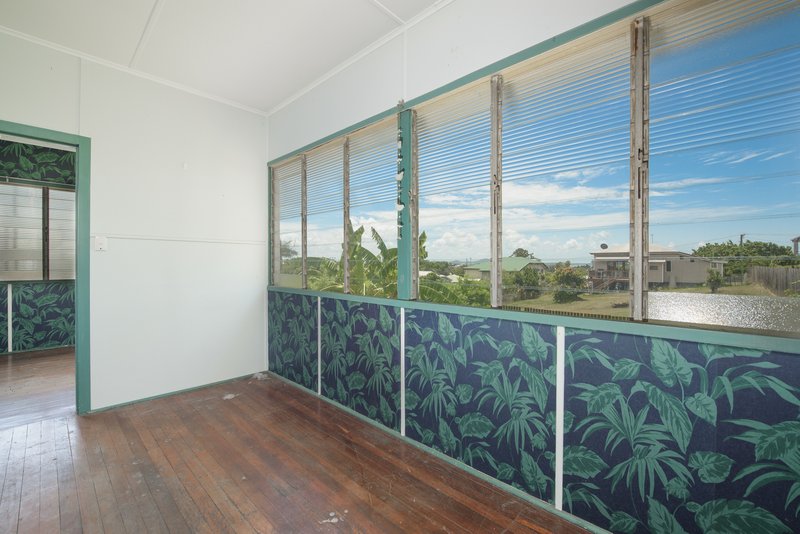 Photo - 8 Amelia Street, West Gladstone QLD 4680 - Image 7