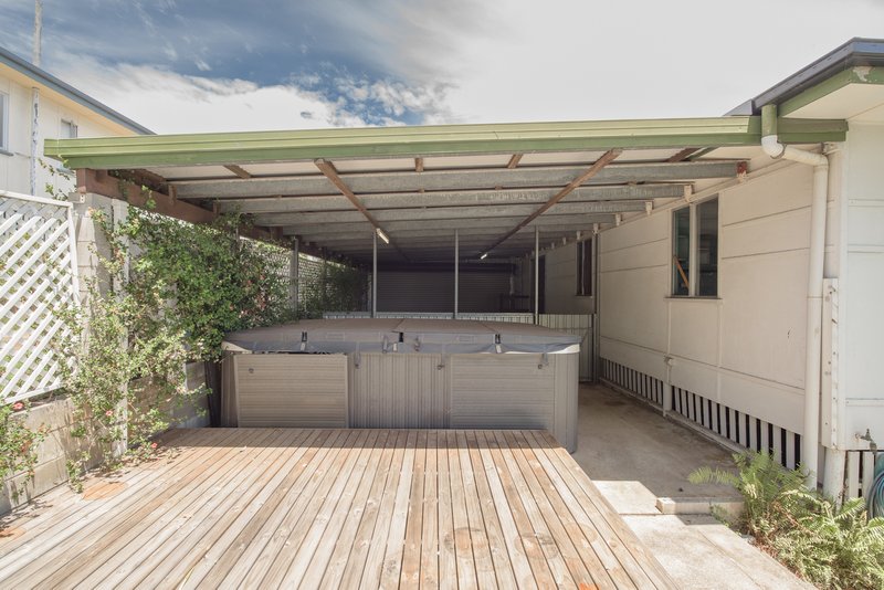 Photo - 8 Amelia Street, West Gladstone QLD 4680 - Image 16