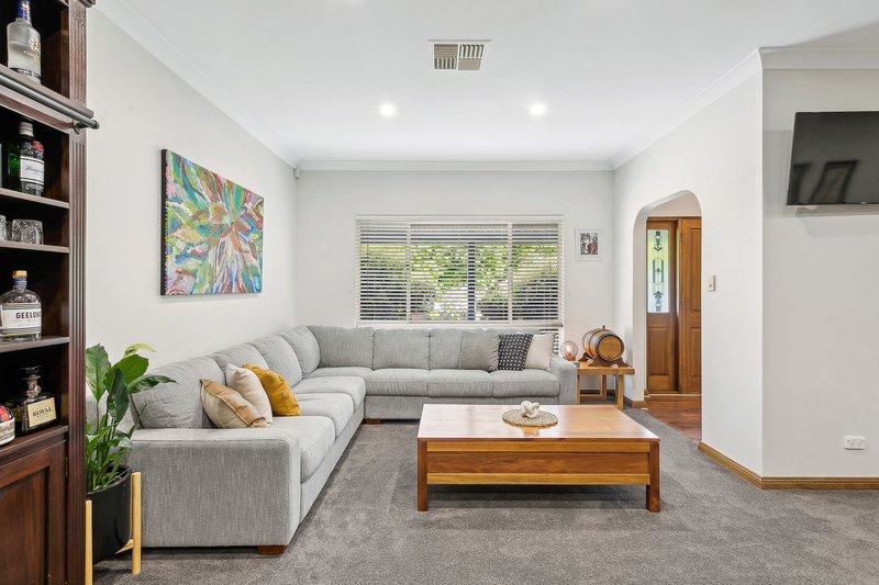 Photo - 8 Amelio Walk, Flagstaff Hill SA 5159 - Image 7