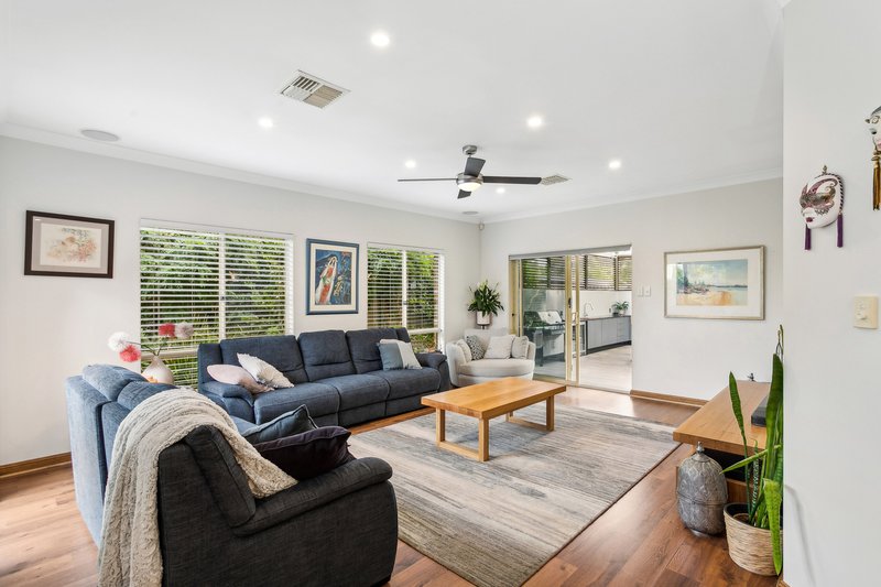 Photo - 8 Amelio Walk, Flagstaff Hill SA 5159 - Image 13