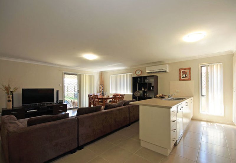 Photo - 8 Anastasia Court, Caboolture QLD 4510 - Image 6