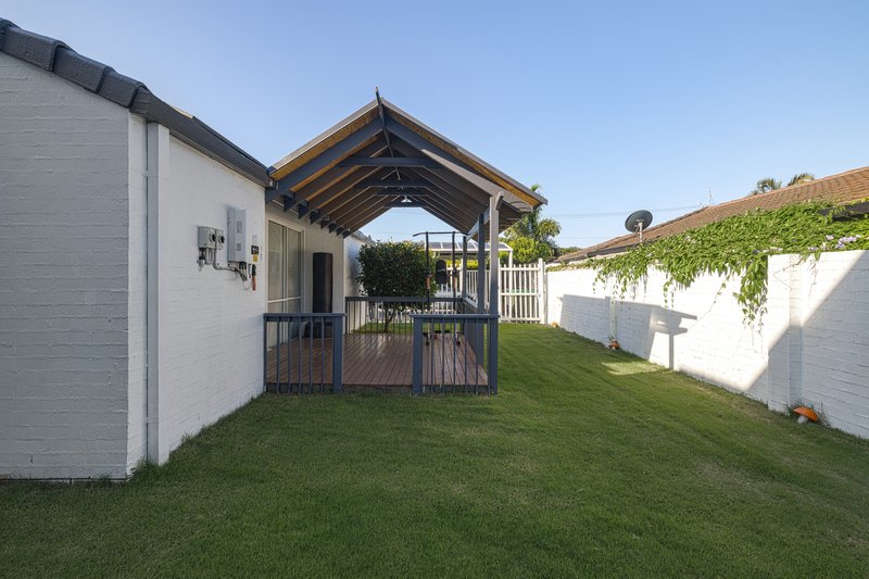 Photo - 8 Andrew Avenue, Broadbeach Waters QLD 4218 - Image 21