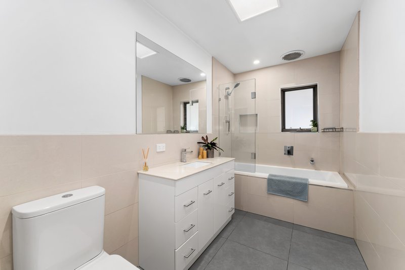 Photo - 8 Andrew Street, Forest Hill VIC 3131 - Image 6
