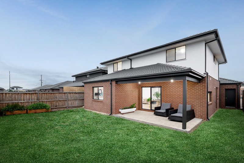 Photo - 8 Anghor Drive, Fraser Rise VIC 3336 - Image 22