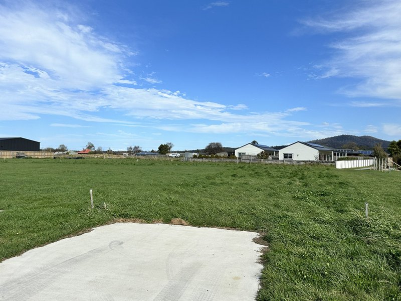 Photo - 8 Annabel Drive, St Helens TAS 7216 - Image 3