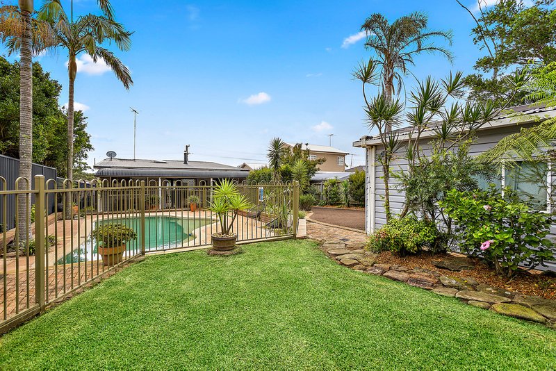 Photo - 8 Annesley Avenue, Stanwell Tops NSW 2508 - Image 5