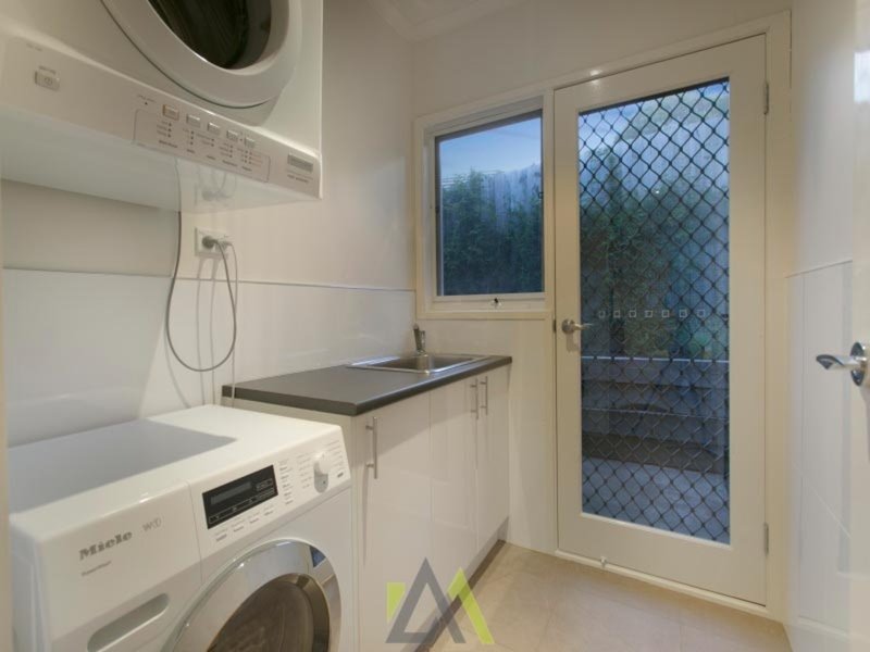 Photo - 8 Arkindale Place, Frankston South VIC 3199 - Image 12