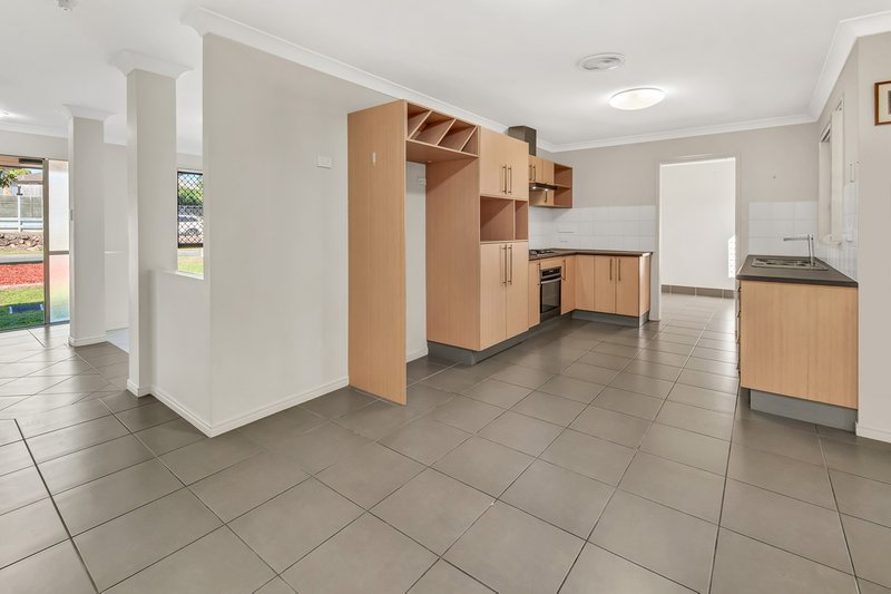 Photo - 8 Armani Avenue, Pimpama QLD 4209 - Image 7