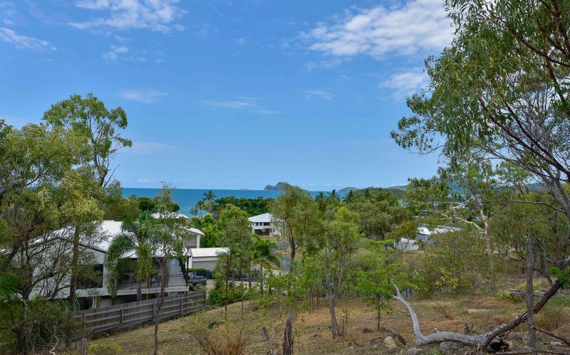 Photo - 8 Armit Court, Hideaway Bay QLD 4800 - Image 2