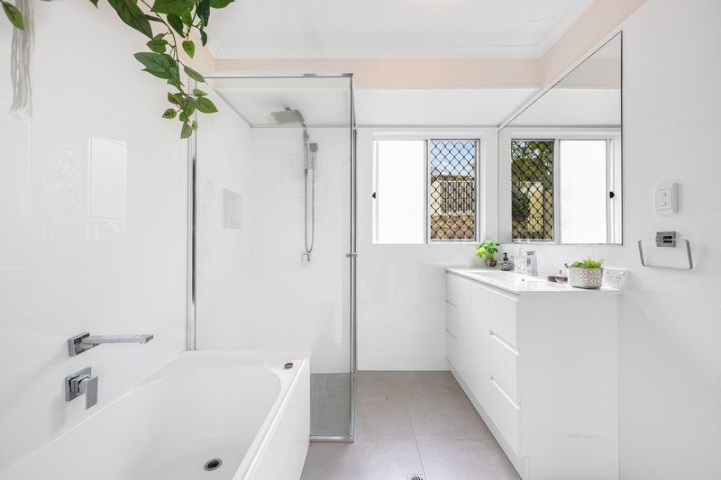 Photo - 8 Armour Place, Bli Bli QLD 4560 - Image 7
