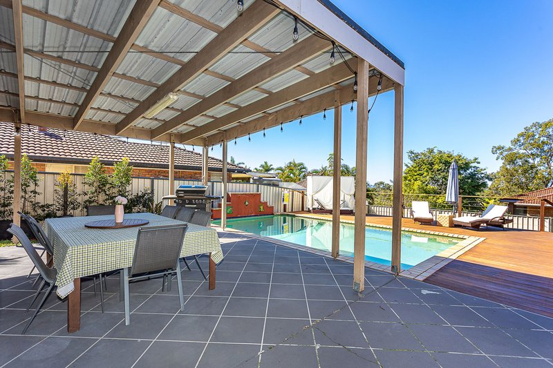Photo - 8 Armstrong Way, Highland Park QLD 4211 - Image 2