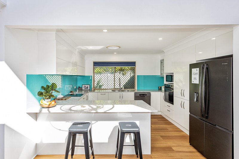 Photo - 8 Armstrong Way, Highland Park QLD 4211 - Image 9