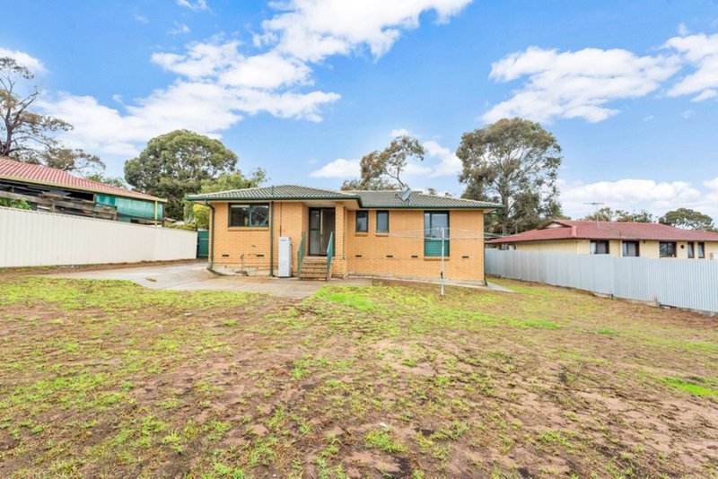 Photo - 8 Arnhem Crescent, Hackham West SA 5163 - Image 9