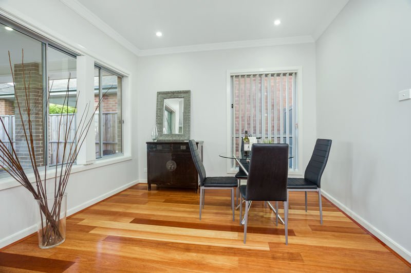 Photo - 8 Arnika Court, Glenwood NSW 2768 - Image 4