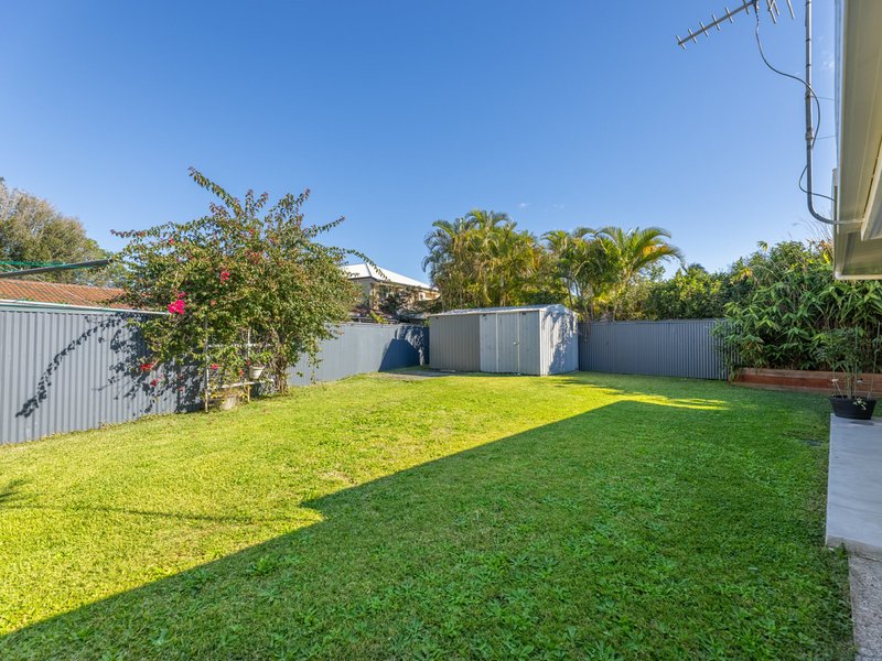Photo - 8 Arrakune Crescent, Kallangur QLD 4503 - Image 14