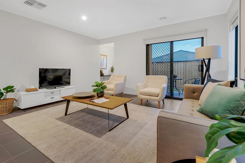 Photo - 8 Artful Street, Donnybrook VIC 3064 - Image 11