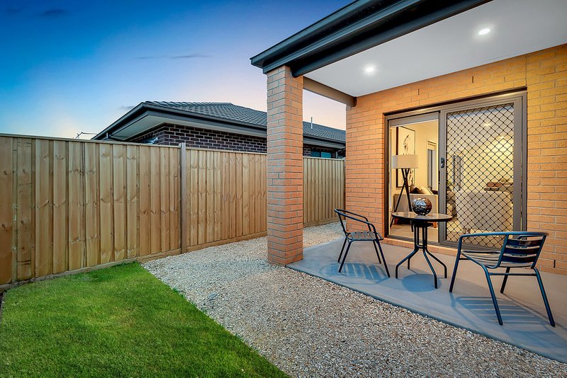 Photo - 8 Artful Street, Donnybrook VIC 3064 - Image 20