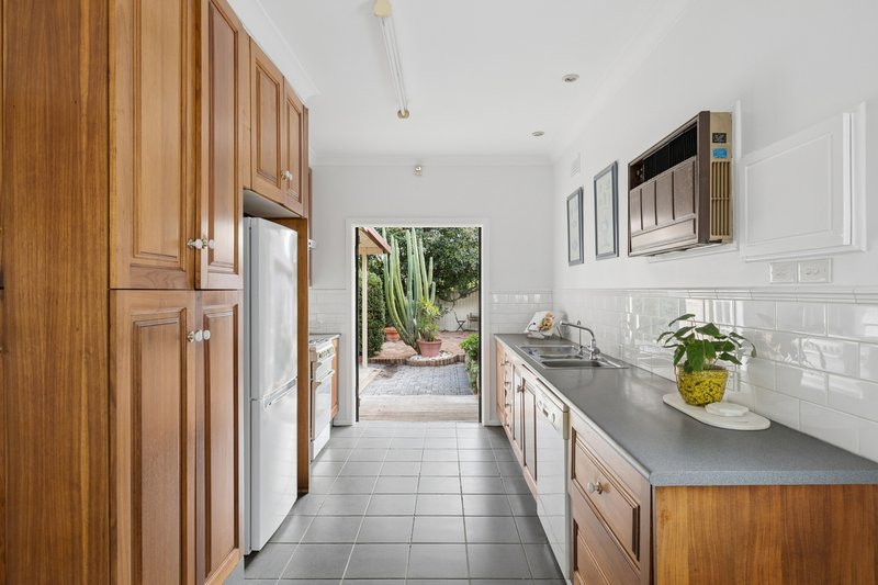 Photo - 8 Arthur Street, Baulkham Hills NSW 2153 - Image 9