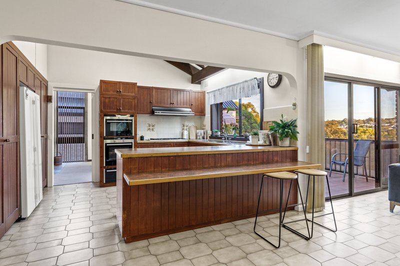 Photo - 8 Arundel Court, Box Hill South VIC 3128 - Image 10