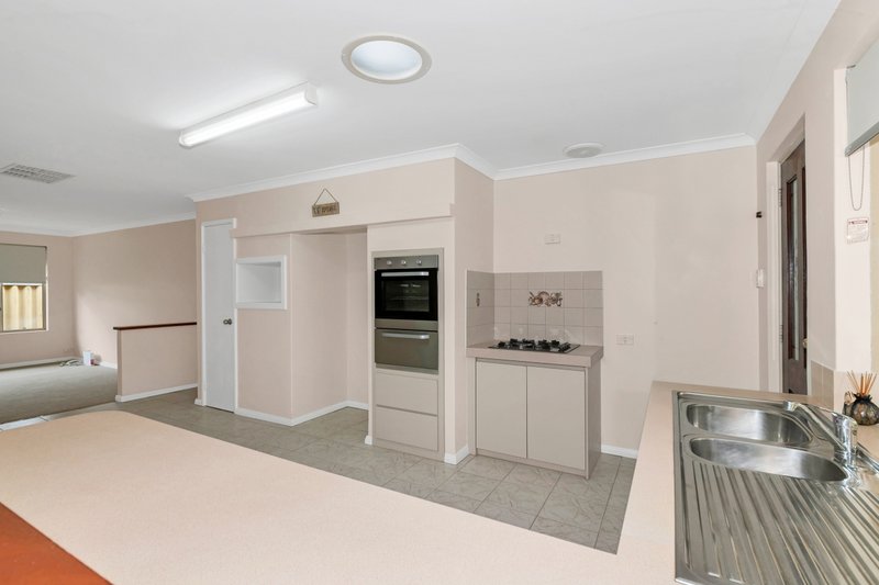 Photo - 8 Arunta Place, Rockingham WA 6168 - Image 16