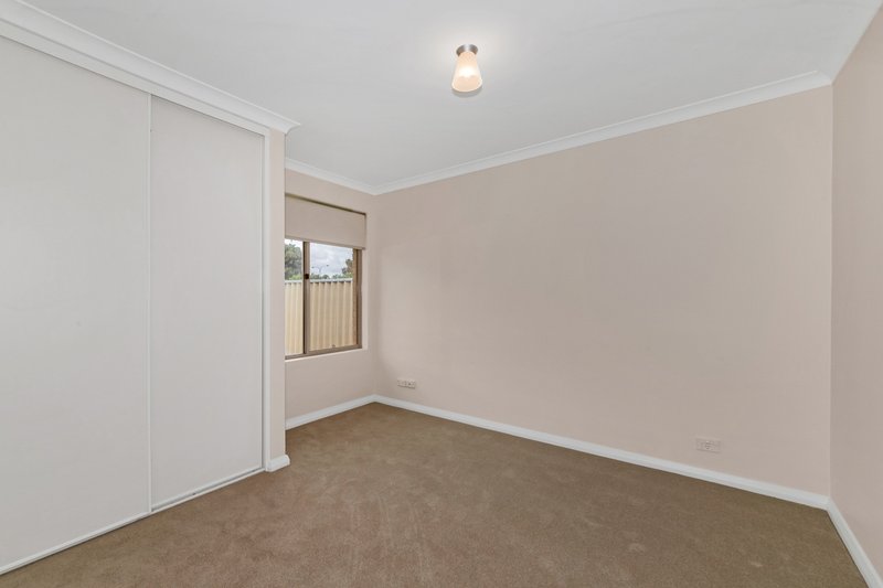 Photo - 8 Arunta Place, Rockingham WA 6168 - Image 25