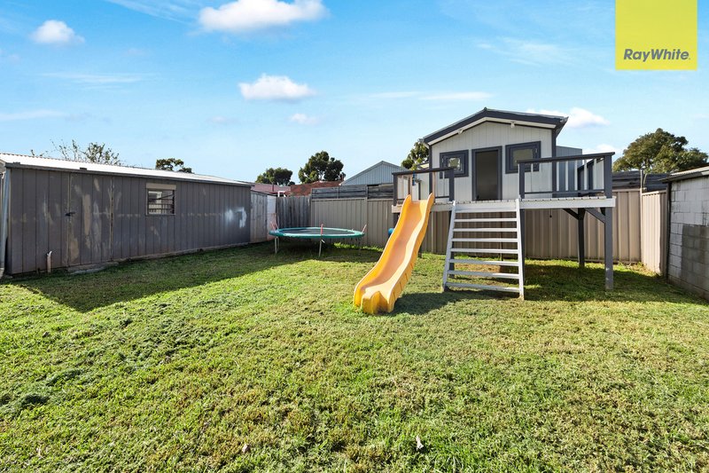 Photo - 8 Ascot Court, St Albans VIC 3021 - Image 15