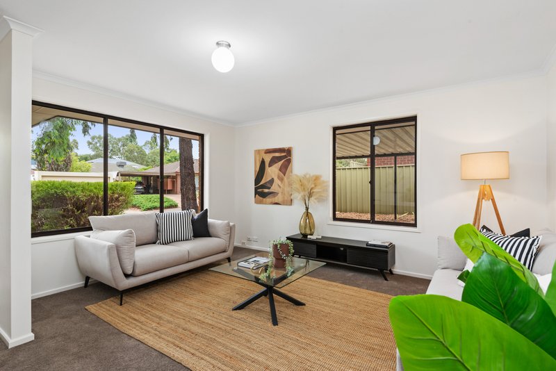 Photo - 8 Ashington Way, Aberfoyle Park SA 5159 - Image 5